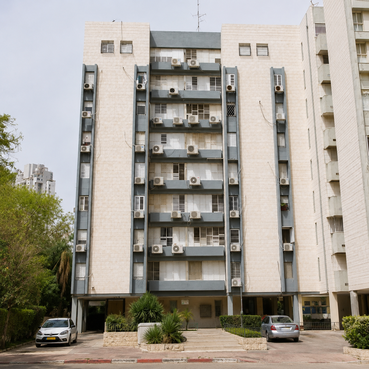 נמכר — רפאל אנקווה 12 נתניה