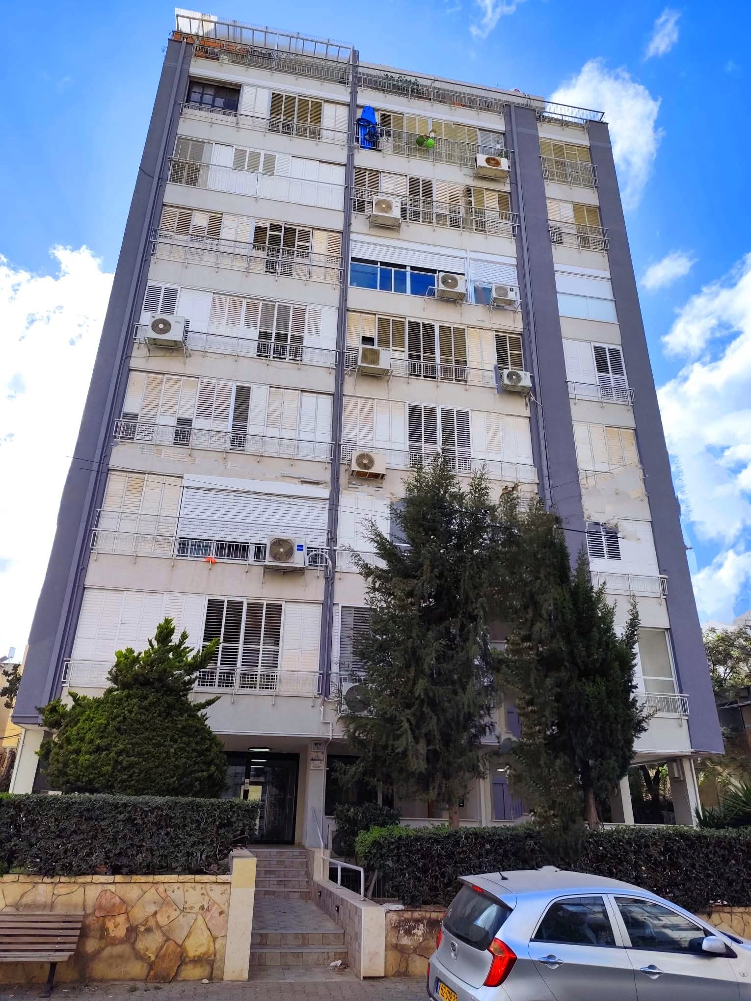 נמכר — גורדון 5 נתניה